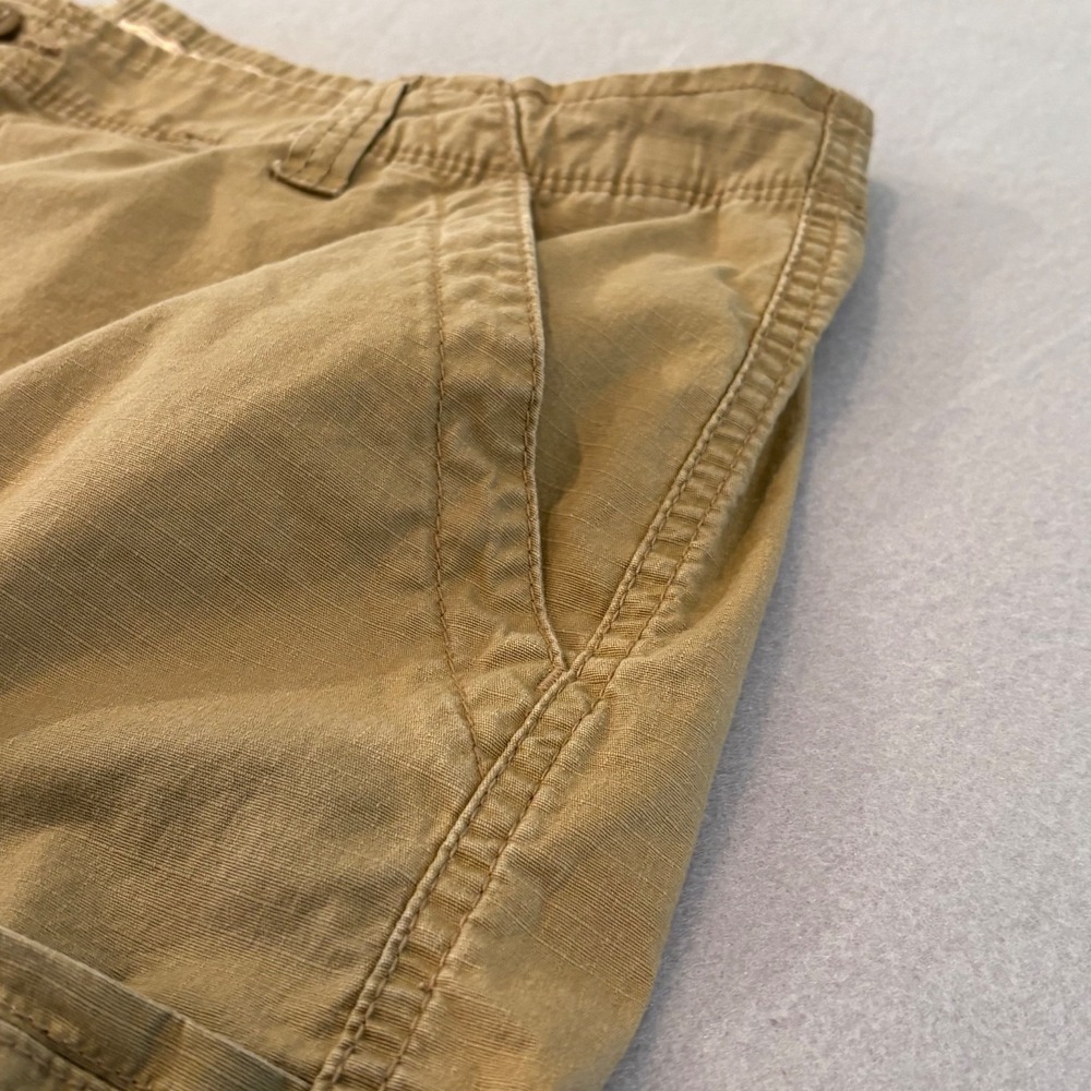 Wrangler Relaxed Fit Cargo Shorts Mens Size 40 Tan Cotton Spandex Pockets Casual - Picture 3 of 12